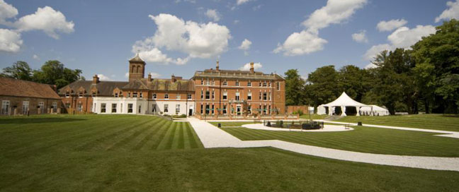 Oakley Hall Hotel Lawns Oakley Hall Hotel Lawns